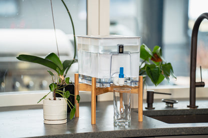 Dispenser Stand Features